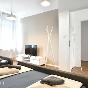 Apartment Downtown / Free Parking, Laibach